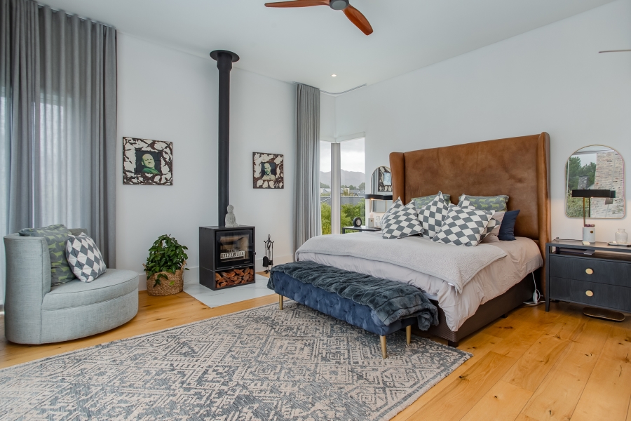 4 Bedroom Property for Sale in Val De Vie Estate Western Cape